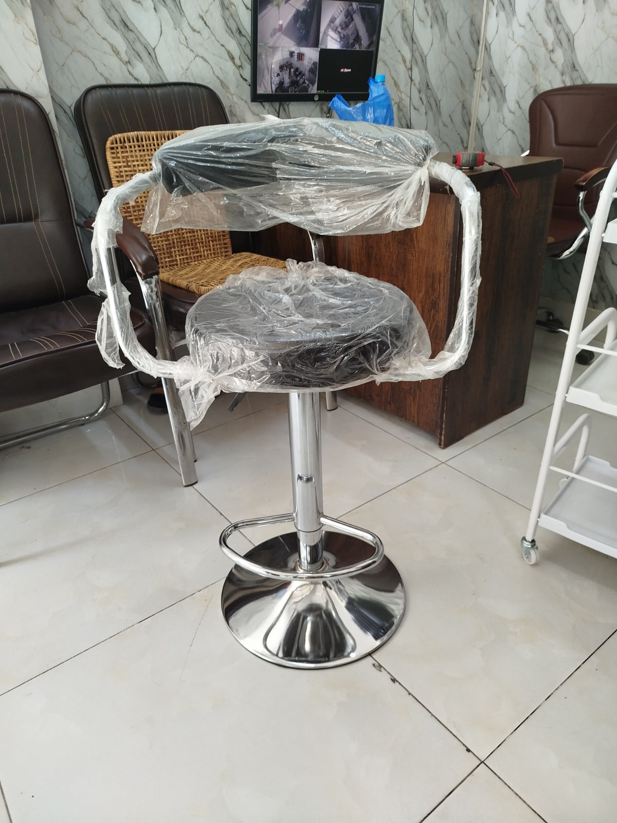 Stylish Modern Procedure Stool / Revolving Stool