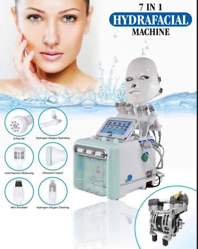 7-in-1 Hydrafacial Machine with Mechanical Pump